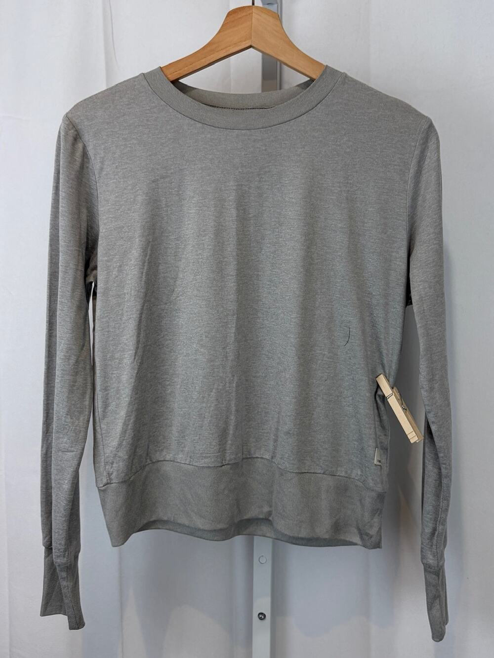 VUORI Daydream Crew VW133 Pullover Long Sleeve Top Heather Gray Size XS